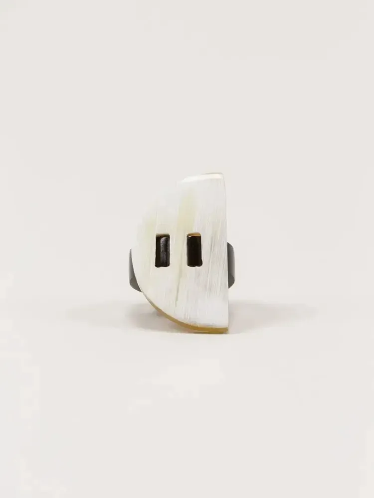 Jewelry - Pont ring in blond horn in Size M - L INDOCHINEUR X RIVÊT