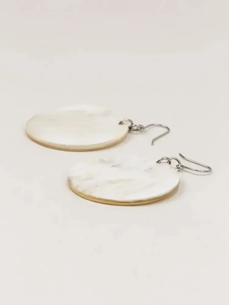 Jewelry - Full disc earrings in blond horn - L INDOCHINEUR X RIVÊT