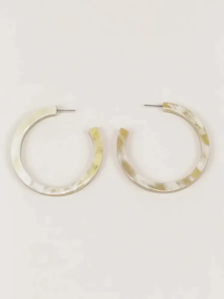 Jewelry - Earrings large round rings in white african horn - L INDOCHINEUR X RIVÊT