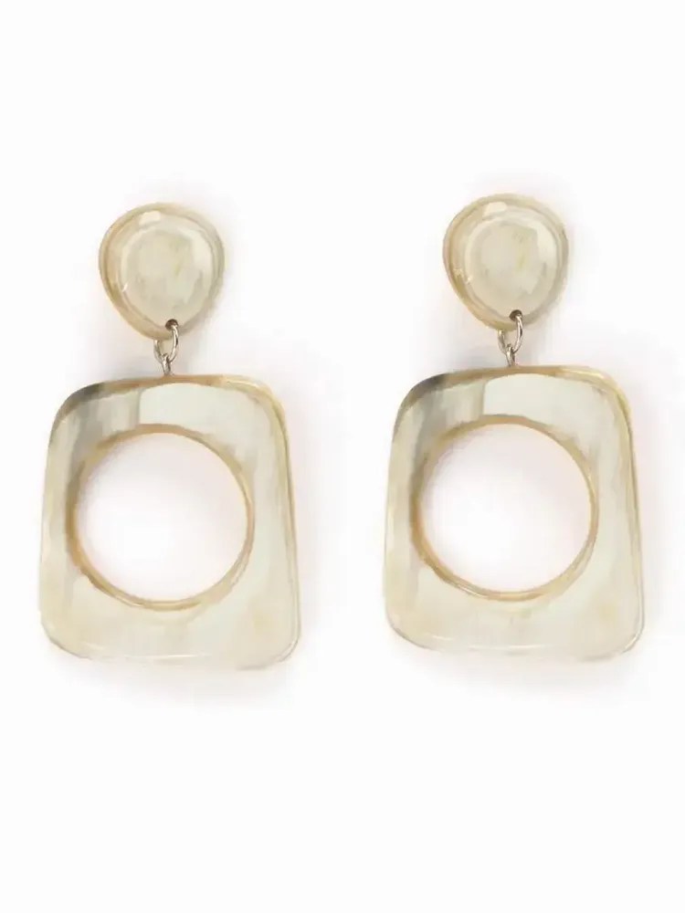 Bijoux - Boucles d'oreilles hublot en corne blanche - L INDOCHINEUR X RIVÊT