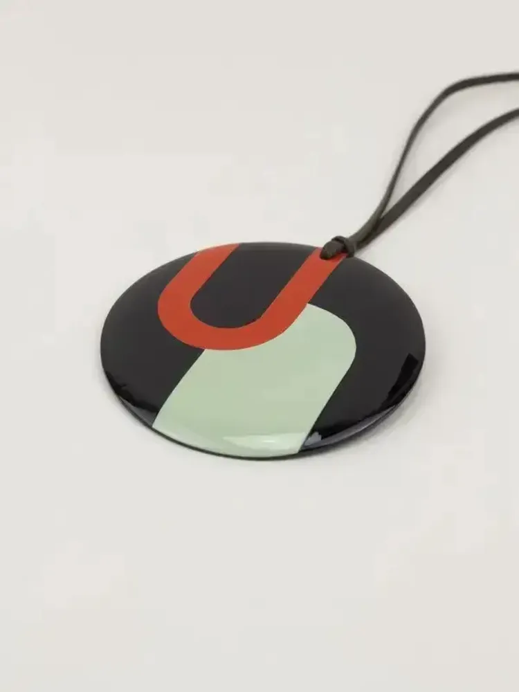 Bijoux - Pendentif Lacis en corne blonde et laque orange et verte - L INDOCHINEUR X RIVÊT