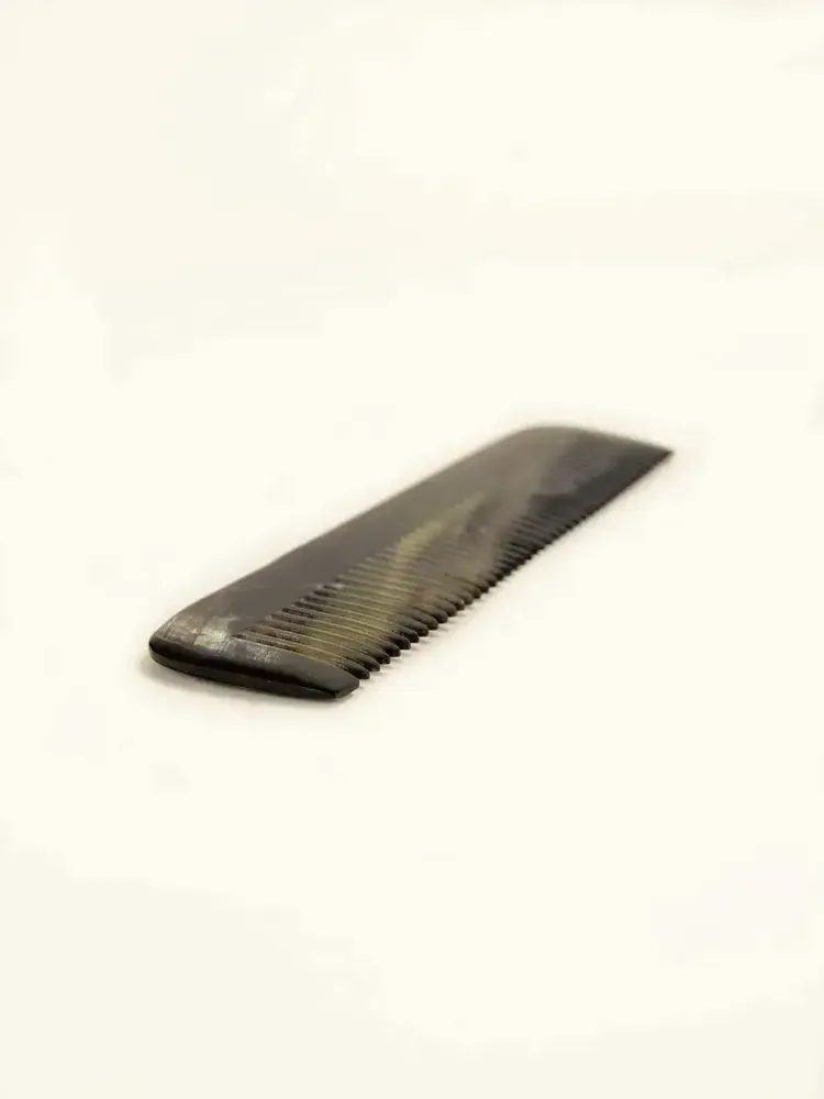 Hair accessories - Simple comb in black and white horn - L INDOCHINEUR X RIVÊT