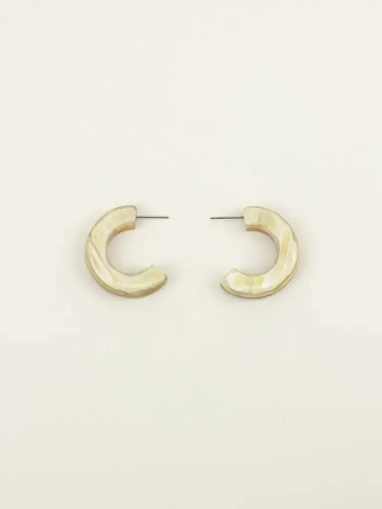 Jewelry - Thick hoop earrings in white horn - L INDOCHINEUR X RIVÊT
