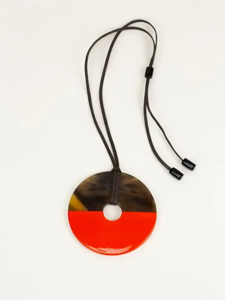 Bijoux - Pendentif grand anneau en sabot et laque bleu gris - L INDOCHINEUR X RIVÊT