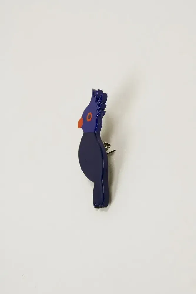Brooches - Cockatoo bird pin in horn with lacquer in gray and yellow - L INDOCHINEUR X RIVÊT