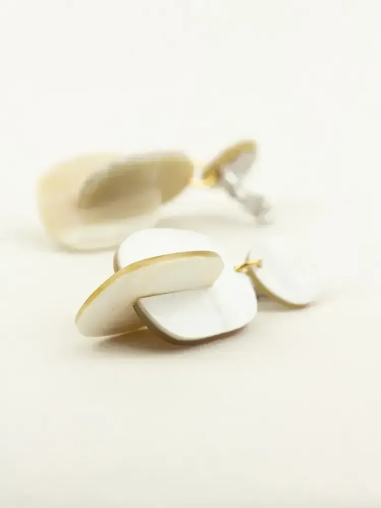 Jewelry - Mi-bois clip-on earrings in blond horn - L INDOCHINEUR X RIVÊT