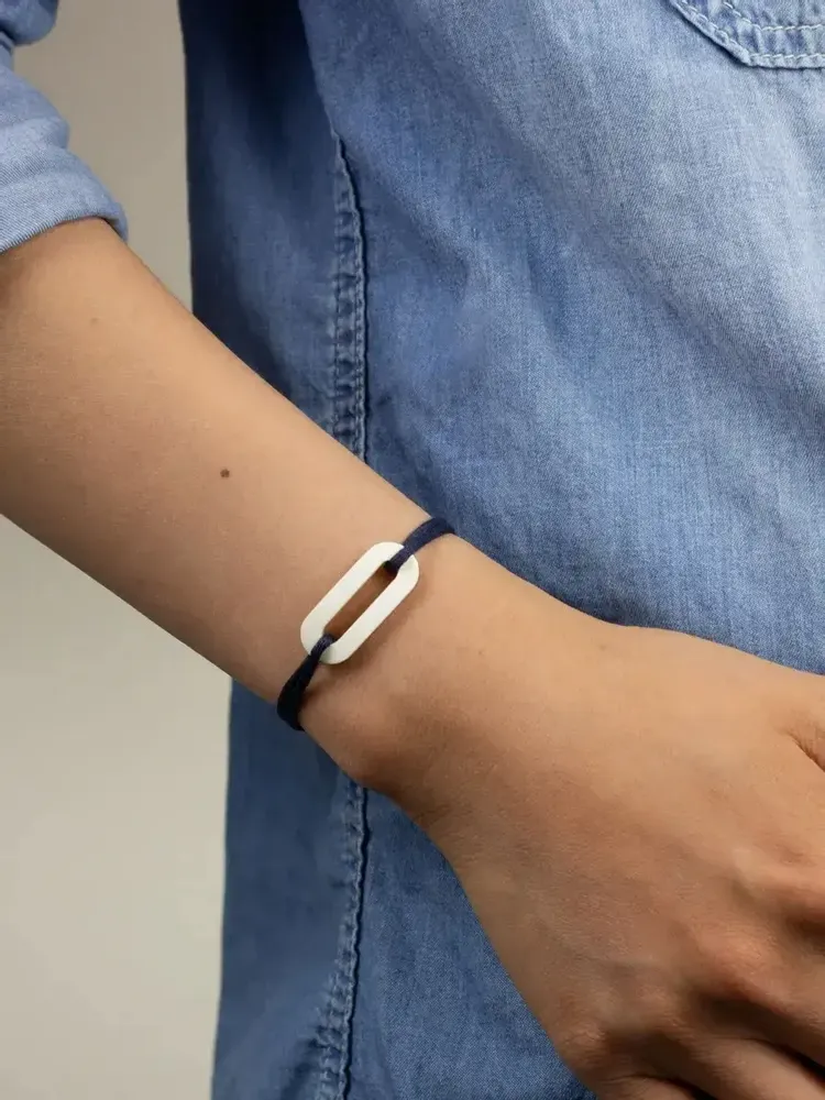 Bracelets - Bracelet fil oval 1 trou en corne blonde - L INDOCHINEUR X RIVÊT