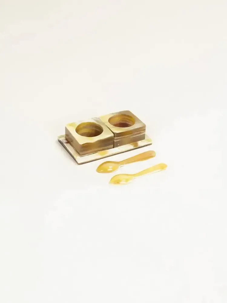 Kitchen utensils - Salt and pepper set in black horn with edge in blond horn - L INDOCHINEUR X RIVÊT