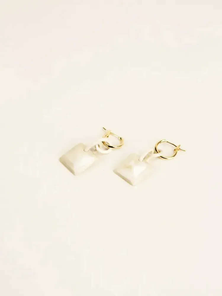Jewelry - Radiant brass hoop earrings in hoof and pink lacquer - L INDOCHINEUR X RIVÊT