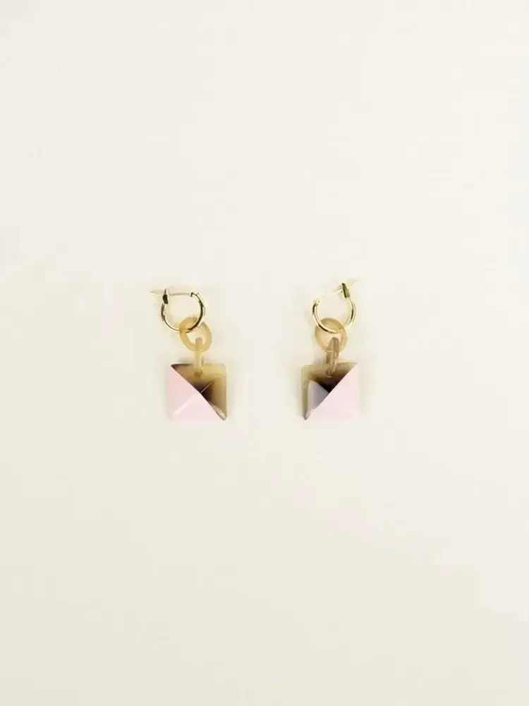 Jewelry - Radiant brass hoop earrings in hoof and pink lacquer - L INDOCHINEUR X RIVÊT