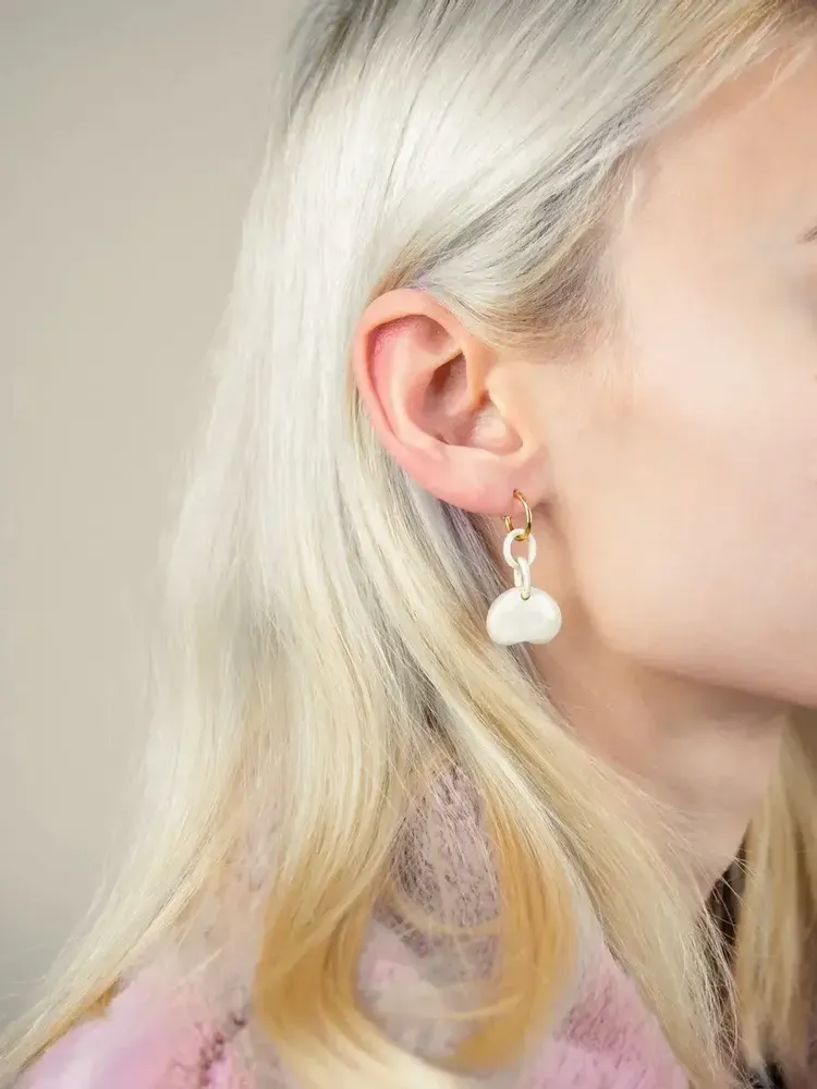 Bijoux - Créoles laiton Fève en corne blonde - L INDOCHINEUR X RIVÊT