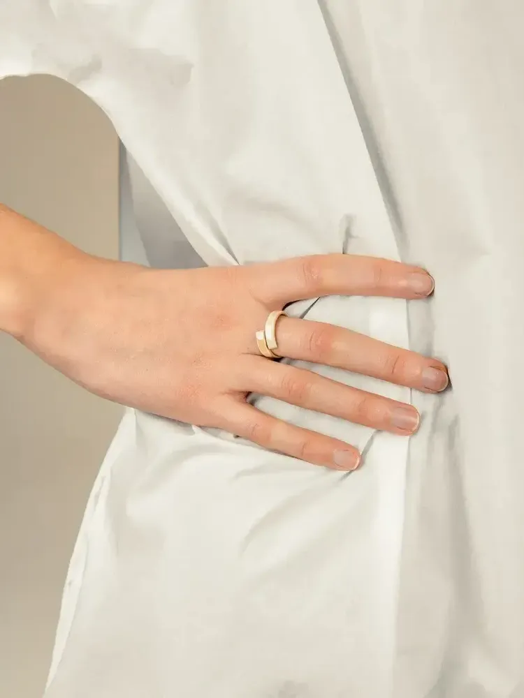 Jewelry - Ruban ring in blond horn size L - L INDOCHINEUR X RIVÊT