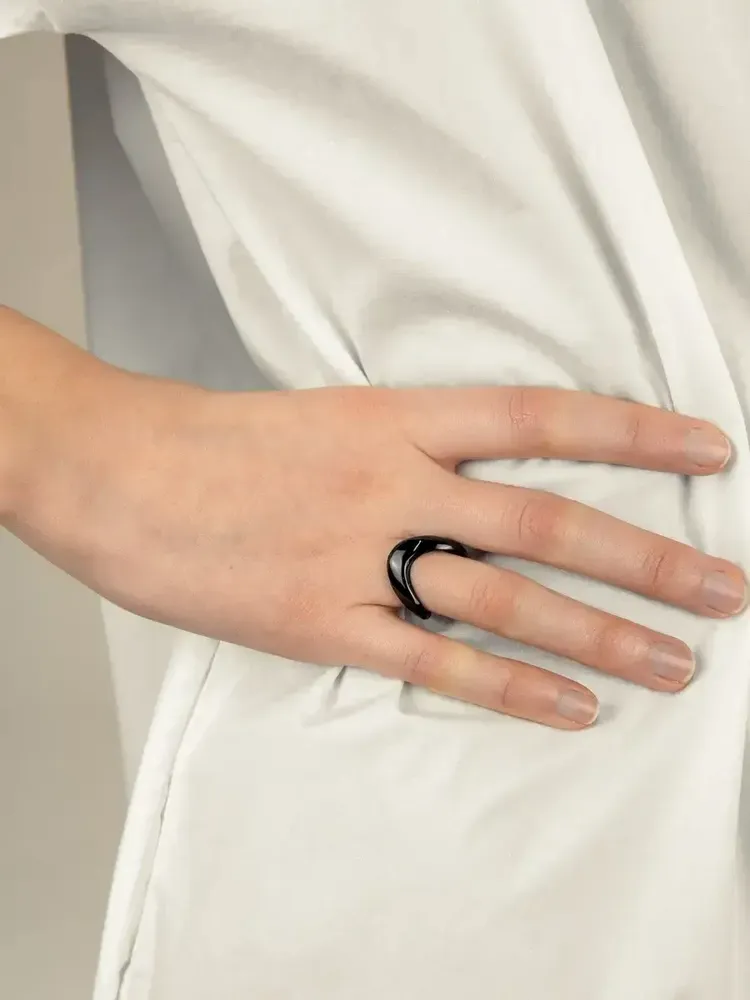 Jewelry - Onde ring in black and white horn size L - L INDOCHINEUR X RIVÊT
