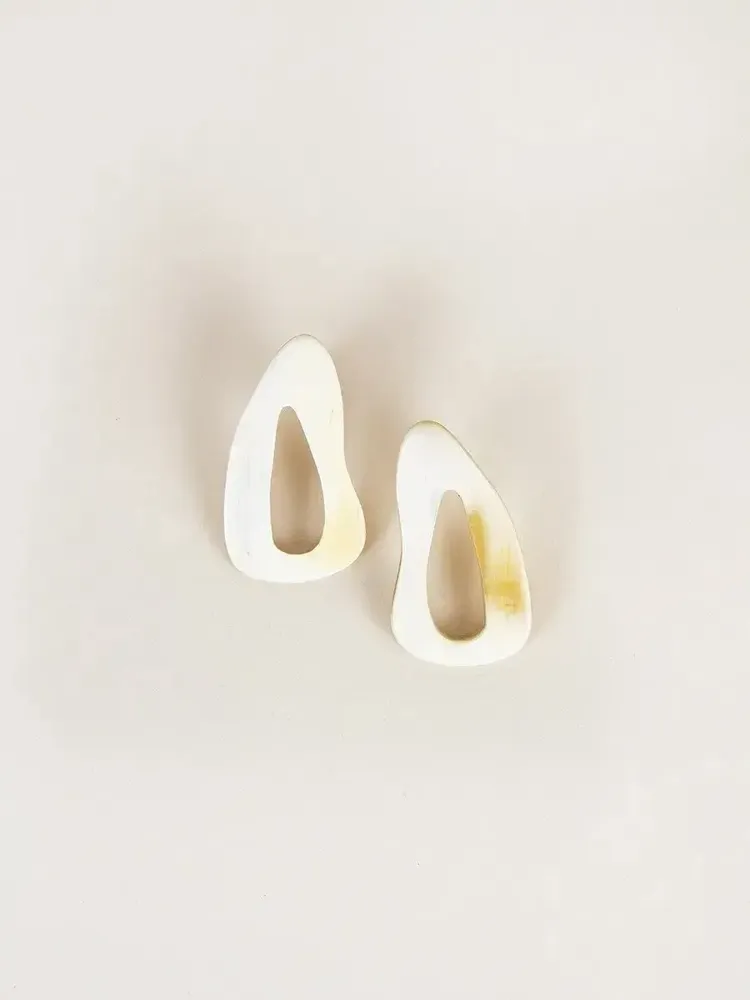 Bijoux - Boucles d'oreilles Bore en corne blonde - L INDOCHINEUR X RIVÊT