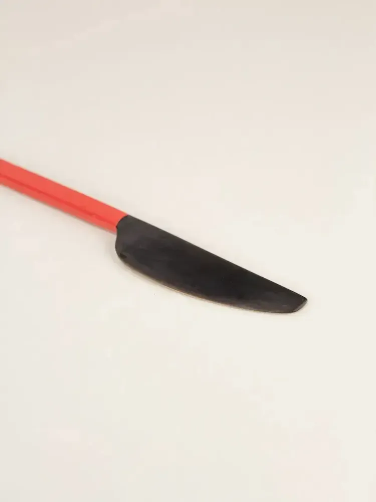 Kitchen utensils - Black and white horn and blue lacquer butter knife - L INDOCHINEUR X RIVÊT