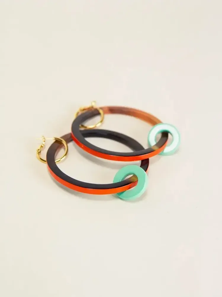 Jewelry - Large hoop earrings in hoof with orange-green lacquer - L INDOCHINEUR X RIVÊT