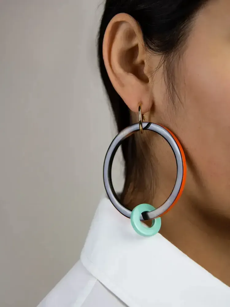 Bijoux - Boucles d'oreilles grand anneau et petit anneau laqués jaune bleu - L INDOCHINEUR X RIVÊT