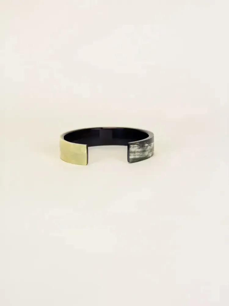 Bracelets - Thin cuff in marbled horn, size S - L INDOCHINEUR X RIVÊT