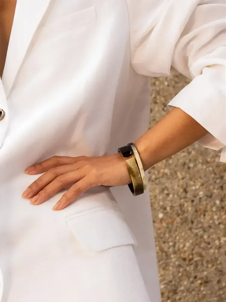 Bracelets - Manchette fine, bords droits, en corne Africaine blonde taille S - L INDOCHINEUR X RIVÊT