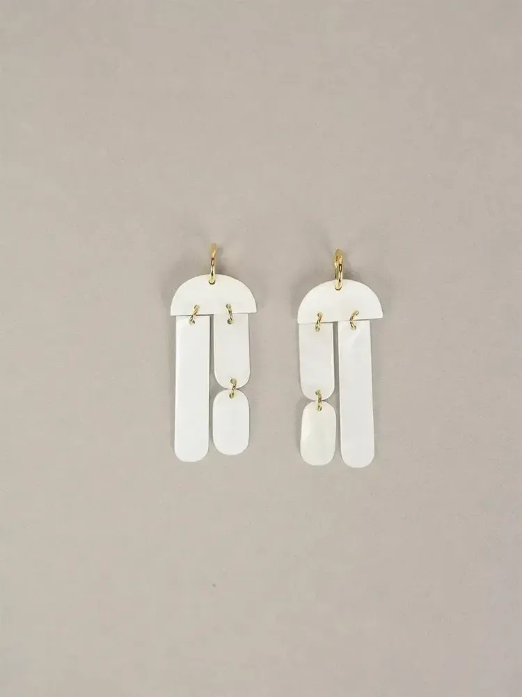 Jewelry - Mother-of-pearl pendant earrings - L INDOCHINEUR X RIVÊT