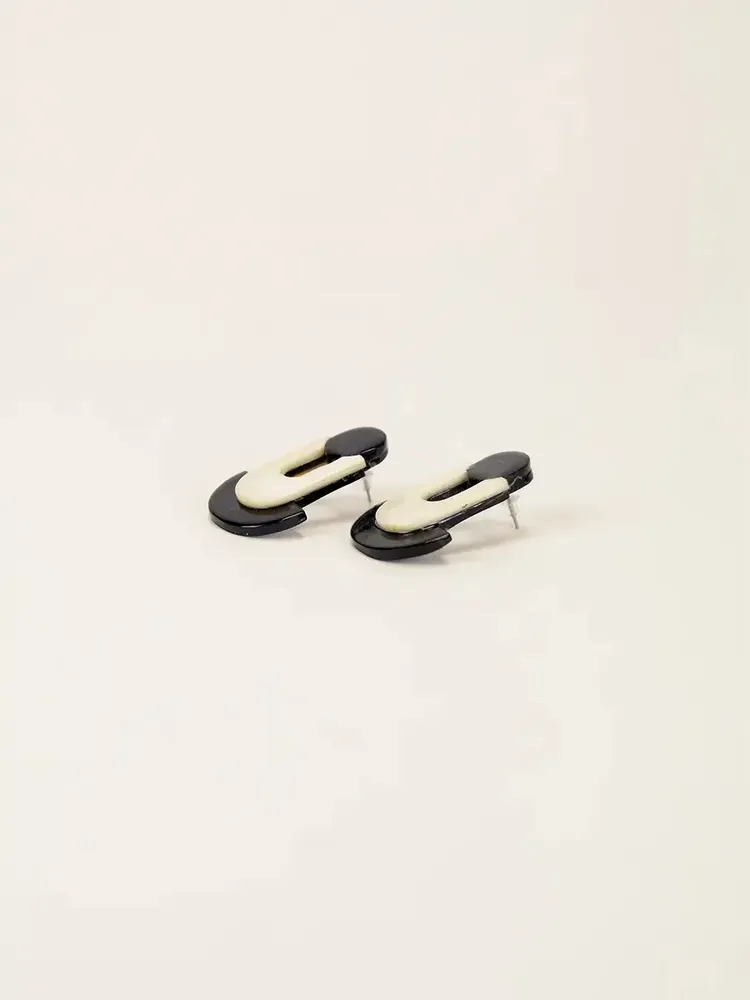 Bijoux - Boucles d'oreilles géométriques en corne blonde et noire - L INDOCHINEUR X RIVÊT