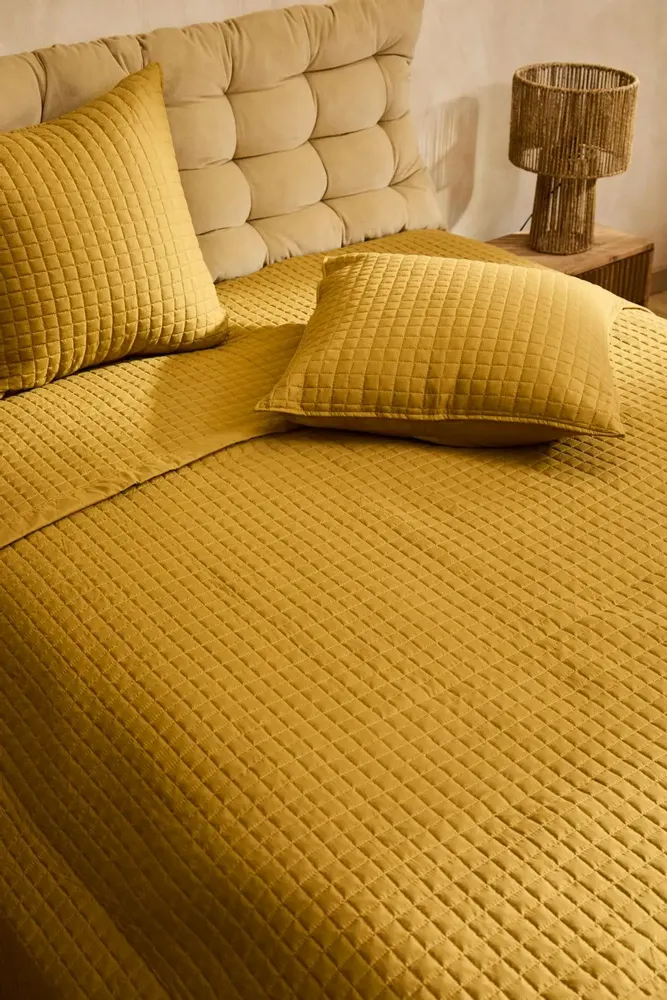 Hotel bedrooms - BEDSPREADS - CALMA HOUSE