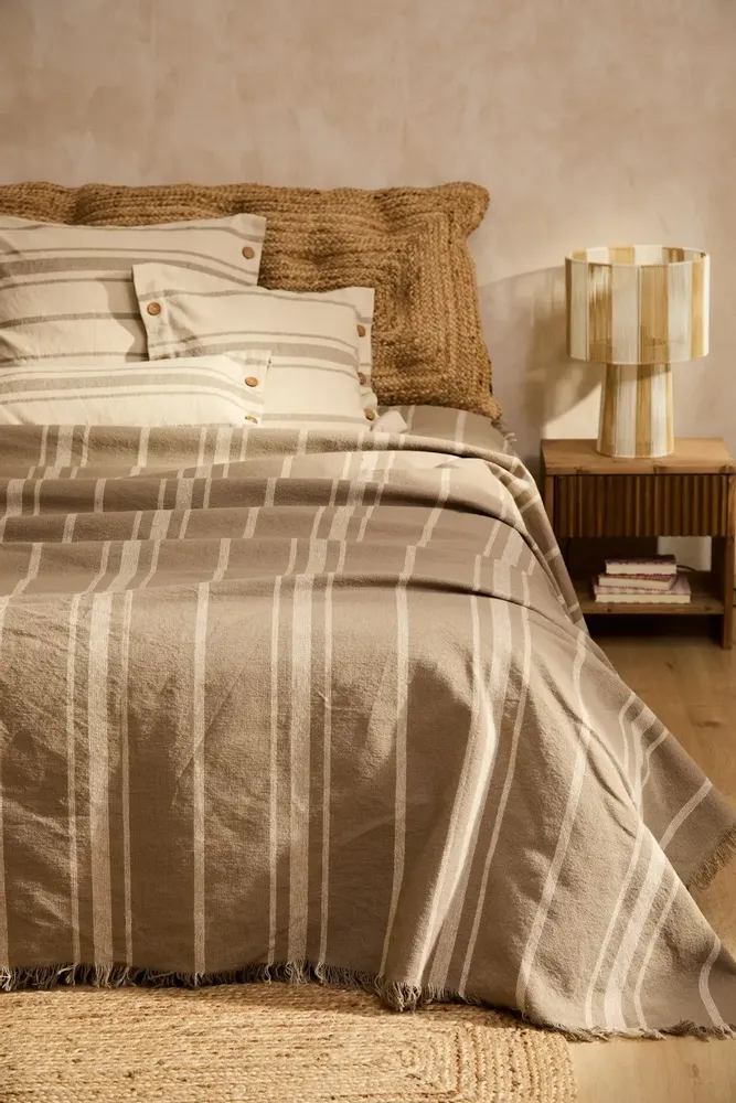Hotel bedrooms - BEDSPREADS - CALMA HOUSE