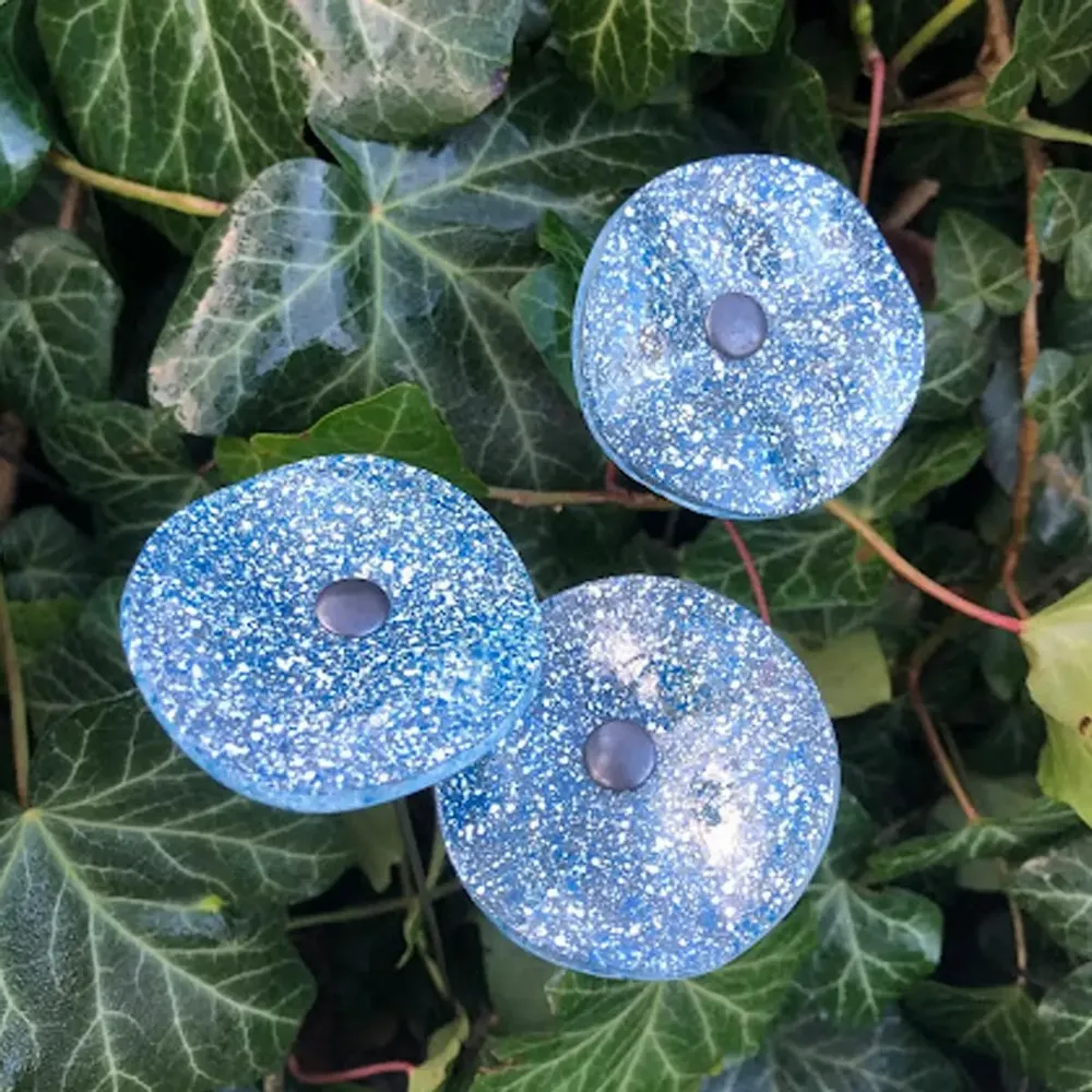 Floral decoration - Small Glass Flower For Outside In tr.-turquoise- white - CARNEOL GLASS