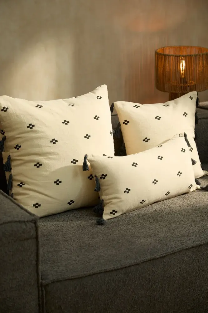Cushions - COTTON CUSHION COVERS - CALMA HOUSE