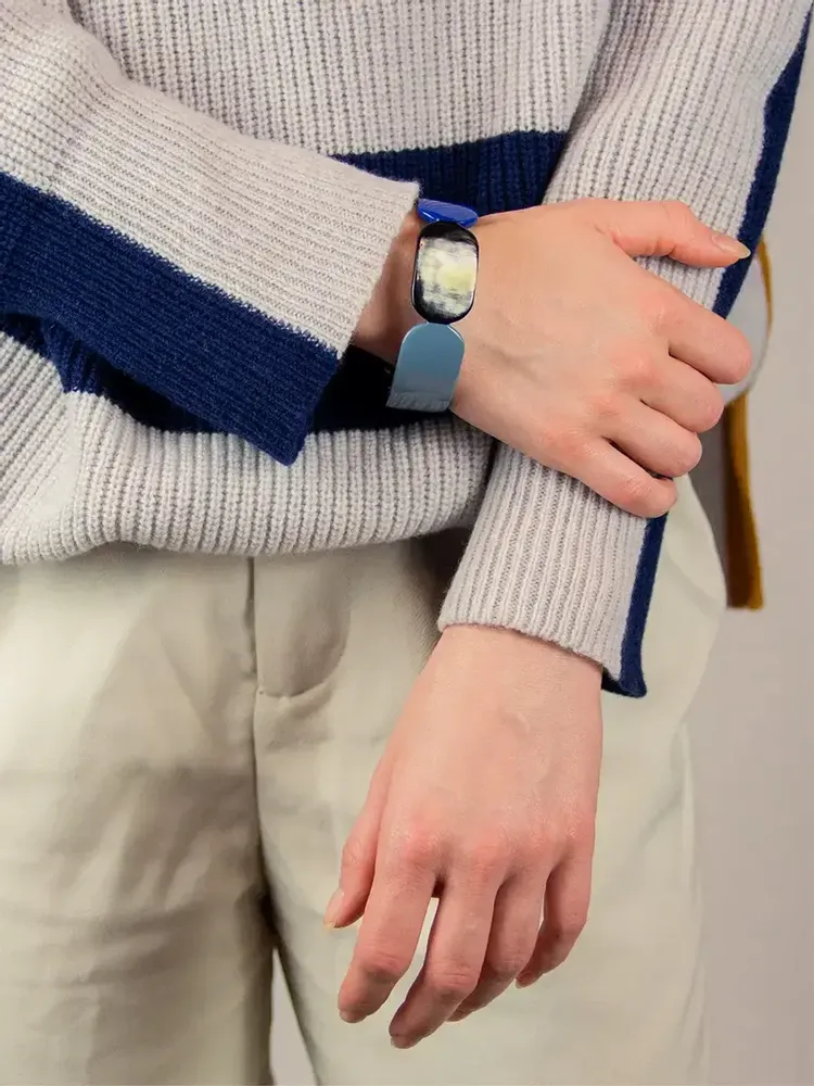 Bracelets - Totem bracelet 20 in black horn and Blue lacquer size M - L INDOCHINEUR X RIVÊT