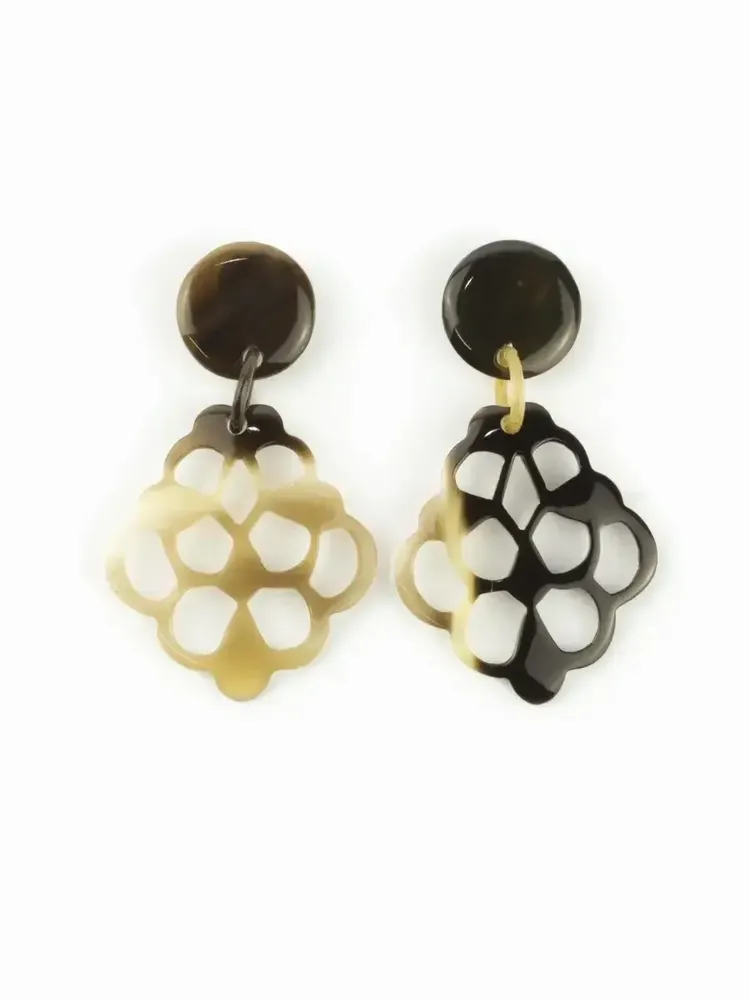 Jewelry - Lace-shaped clip earrings in black horn with japanese clip - L INDOCHINEUR X RIVÊT