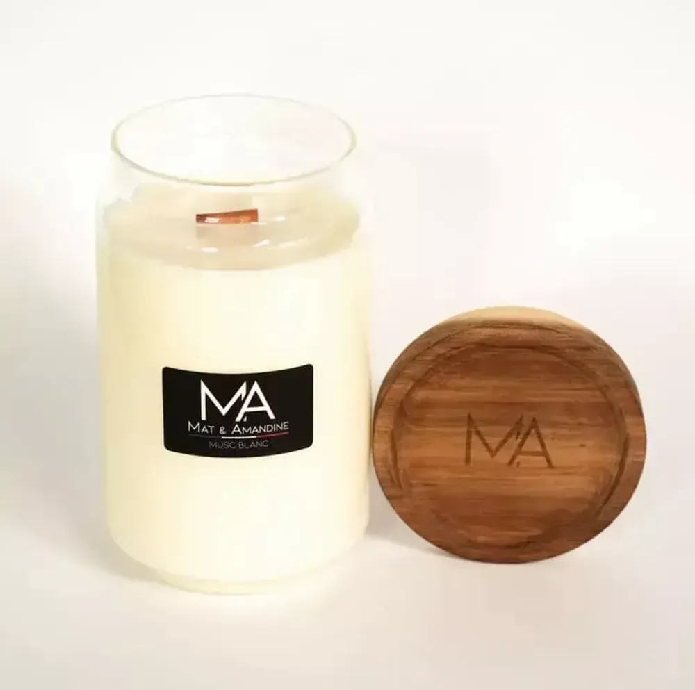 Decorative objects - WHITE MUSK — Scented Candle (Large Jar) - MAT AMANDINE