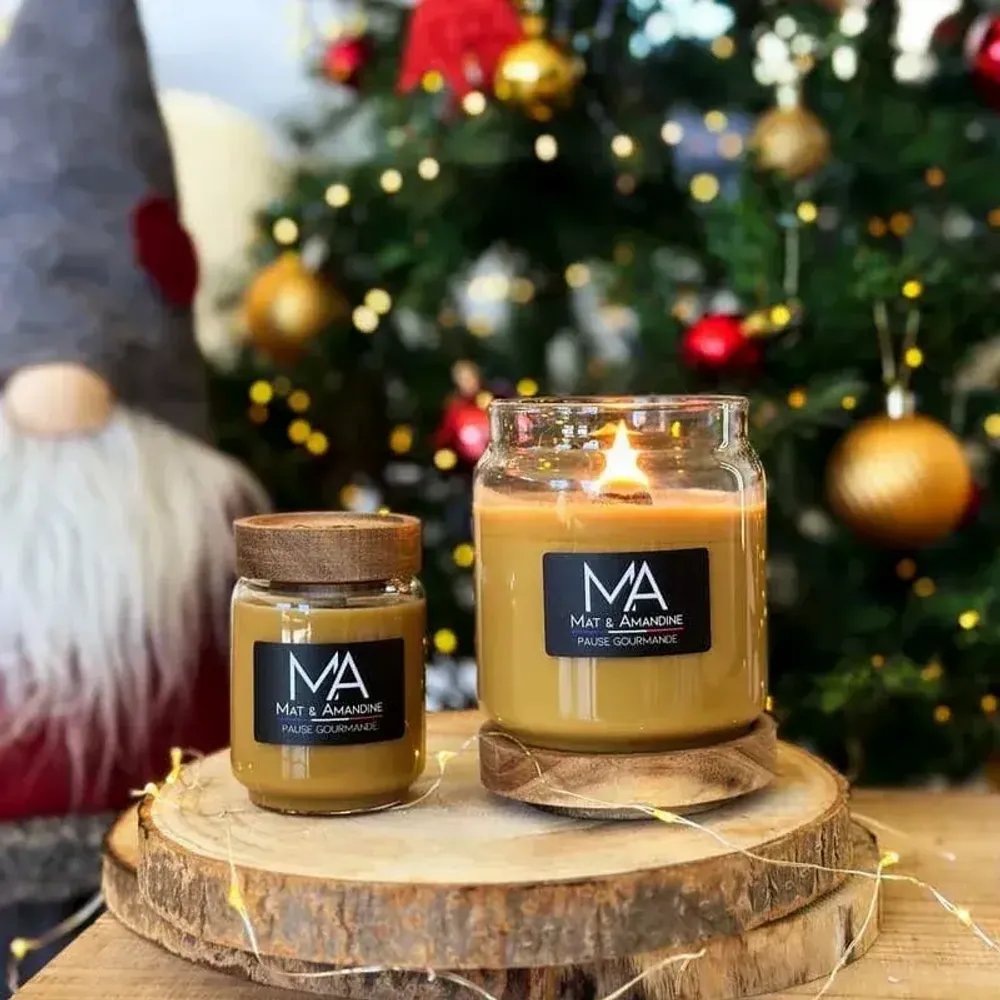 Objets de décoration - PAUSE GOURMANDE – Bougie parfumée (Petite Jarre) - MAT AMANDINE