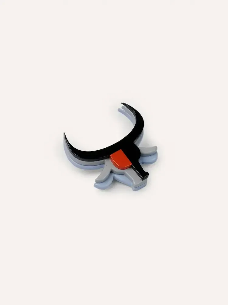 Brooches - Buffalo Brooch in horn and lacquer - L INDOCHINEUR X RIVÊT