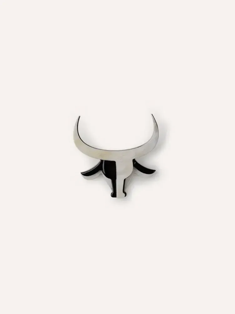 Brooches - Buffalo Brooch in horn and lacquer - L INDOCHINEUR X RIVÊT