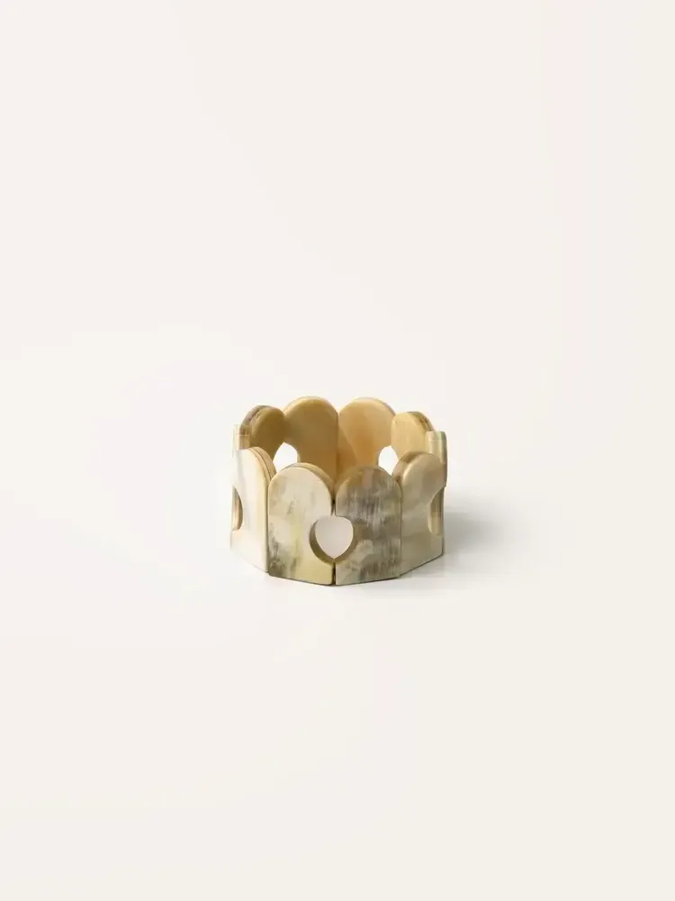 Bracelets - Articulated bracelet with 3 crown pieces in blond horn - L INDOCHINEUR X RIVÊT