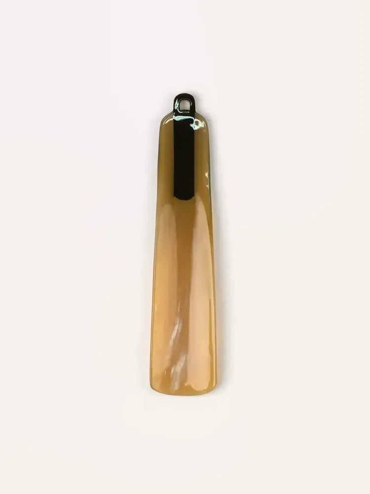 Shoes - Small shoehorn in blond horn and black lacquer - L INDOCHINEUR X RIVÊT