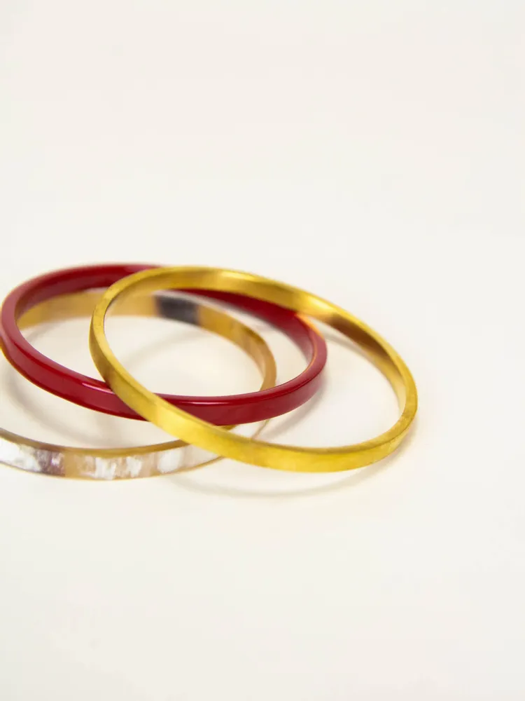 Bracelets - Set de 3 bracelets en corne blonde Africaine, laque rouge primaire et laiton, taille L - L INDOCHINEUR X RIVÊT