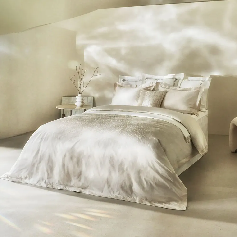 Bed linens - Luxury Duvet Cover Set Clarte Collection, Beige - CROWN GOOSE