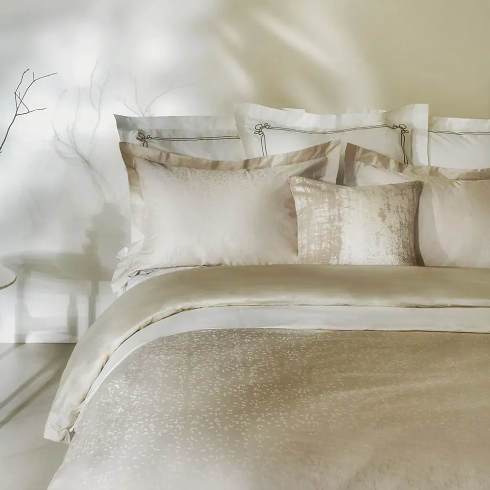 Bed linens - Luxury Duvet Cover Set Clarte Collection, Beige - CROWN GOOSE