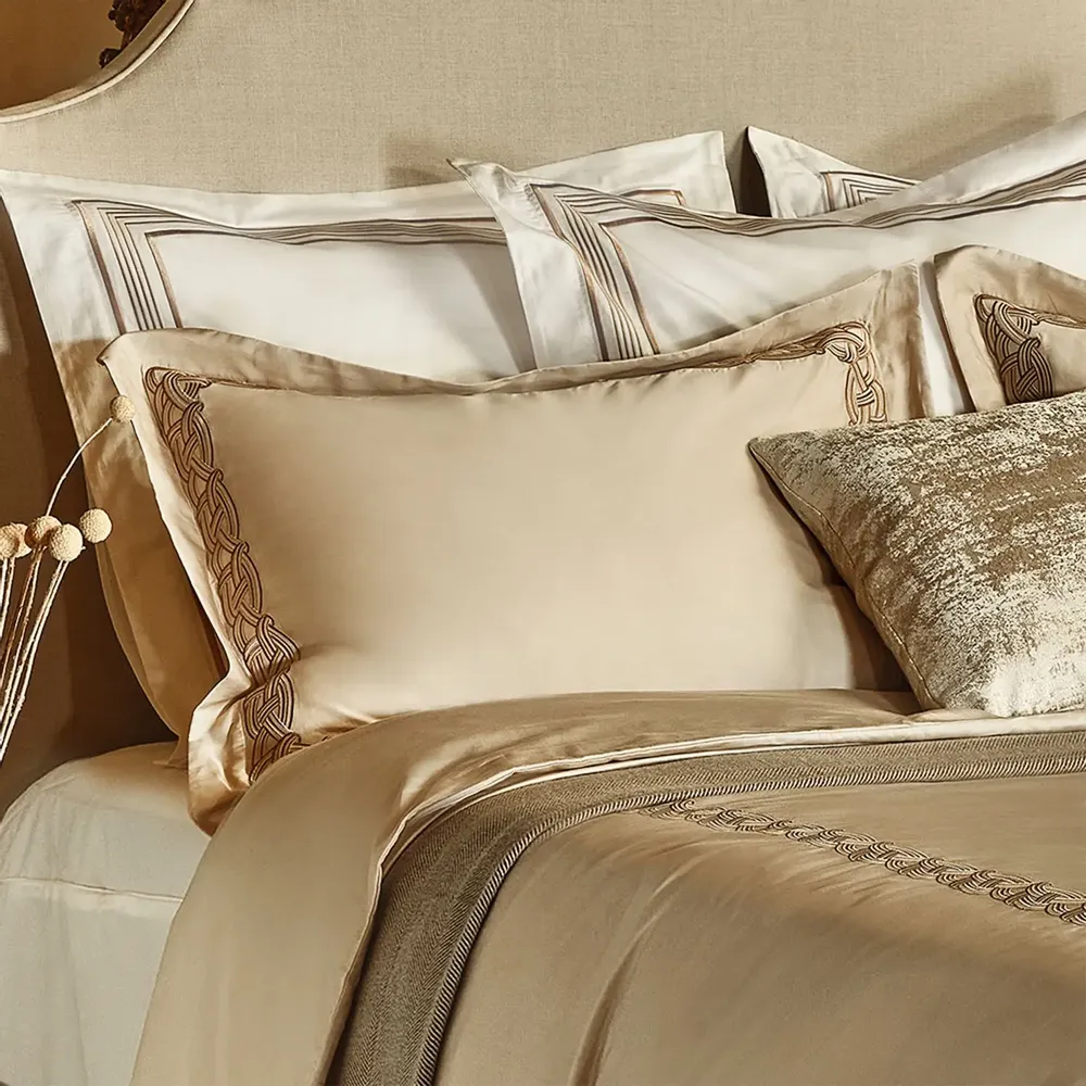 Bed linens - Luxury Duvet Cover Set Catene Collection, Bronze - CROWN GOOSE