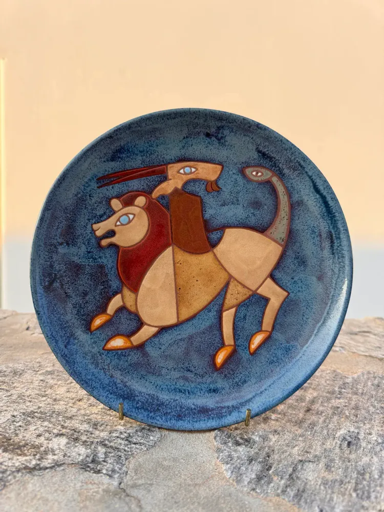 Objets de décoration - Petite assiette en forme de chimère Anthologist x Valsamakis, bleu cla - ANTHOLOGIST