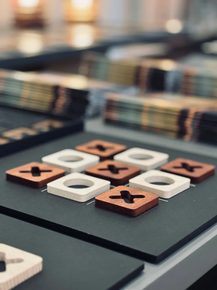Design objects - Game board - Playset in maple and african mahogany Wood - SHALL WE PLAY A GAME?