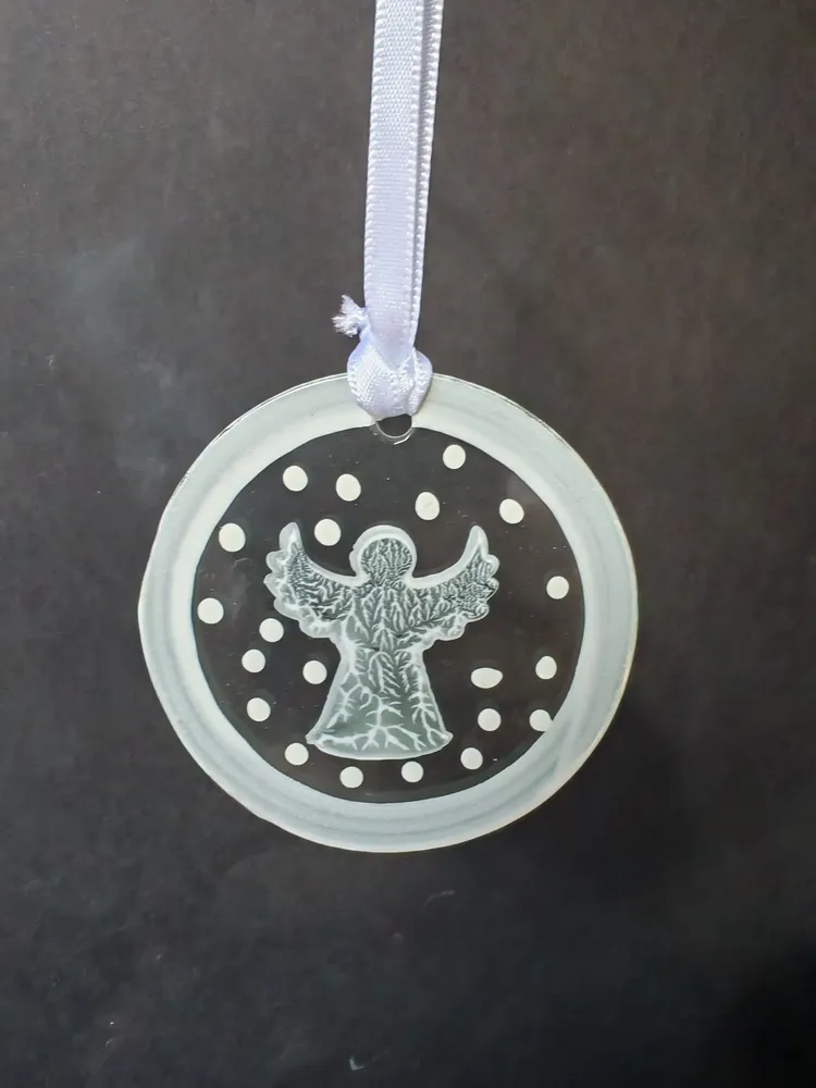 Autres décorations de Noël - Ange debout blanc peint à la main - CARNEOL GLASS