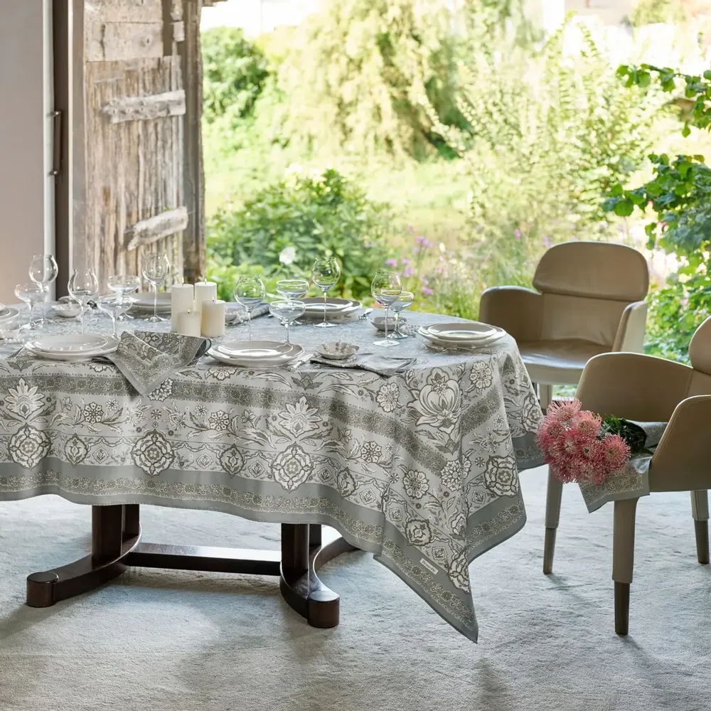 Table linen - Tablecloth - Oriental Fragrance - BEAUVILLÉ