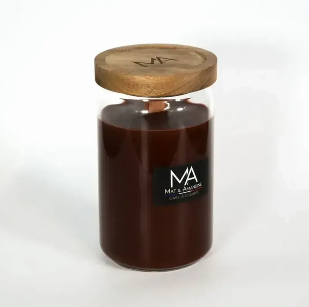 Decorative objects - CIGAR CELLAR — Scented candle (Large Jar) - MAT AMANDINE