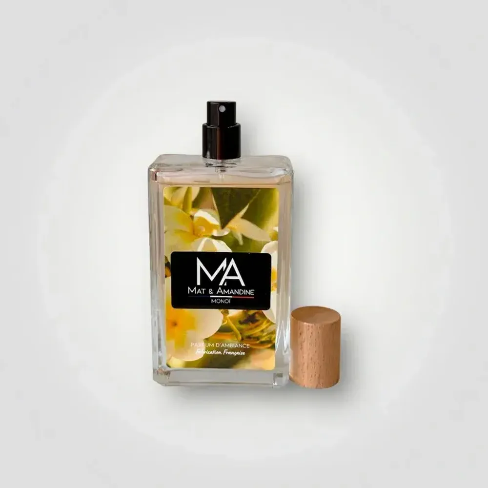 Home fragrances - MONOÏ — Room fragrance - MAT AMANDINE