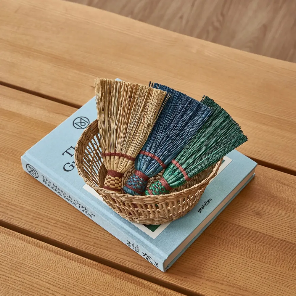 Accessoires de jardinage - BAAN BOON BROOMS - Balais et Brosses à Sorgho - BAAN BOON BROOMS