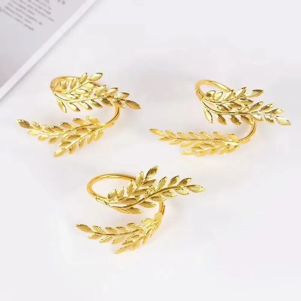 Christmas table settings - Napkin ring - Double Leaf - Silver or Gold - SOSTRAW & SMARTTHINGS