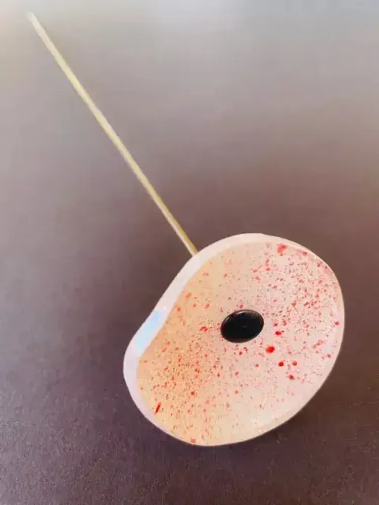 Floral decoration - Round small glass flower for outdoor use in white, red colour with 43 cm stainless steel stem - CARNEOL GLASS